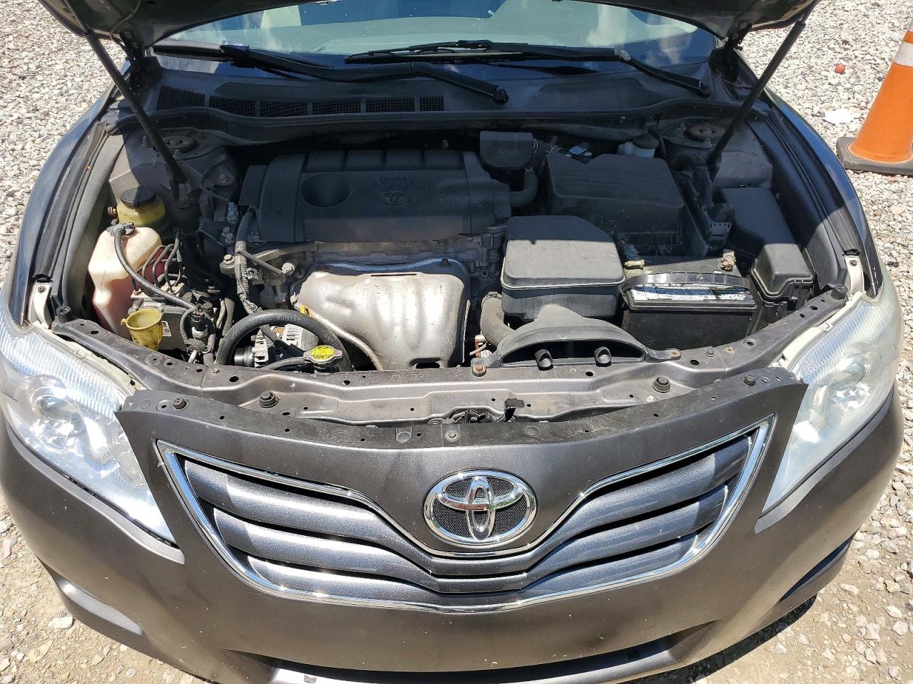 2011 TOYOTA CAMRY