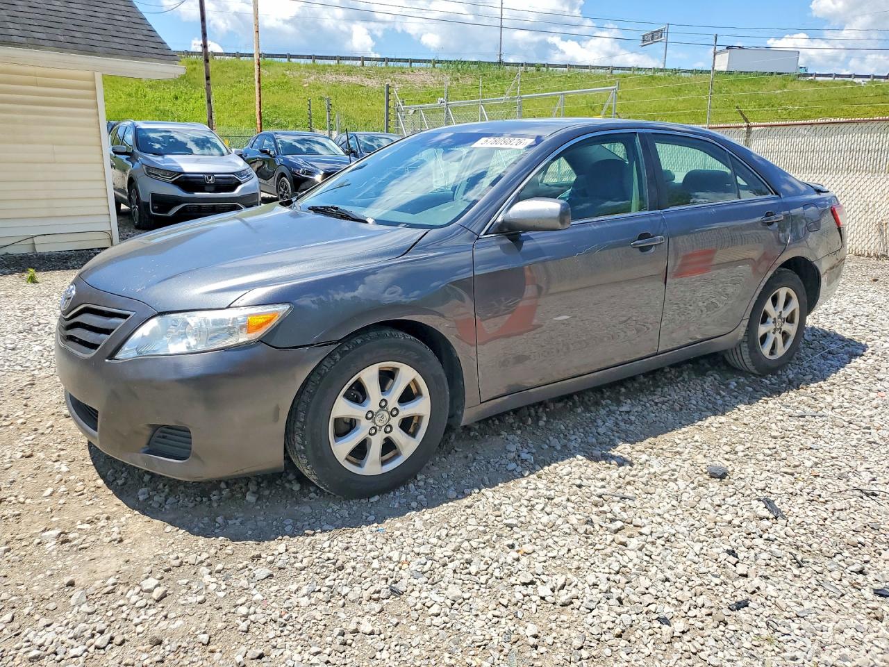 2011 TOYOTA CAMRY