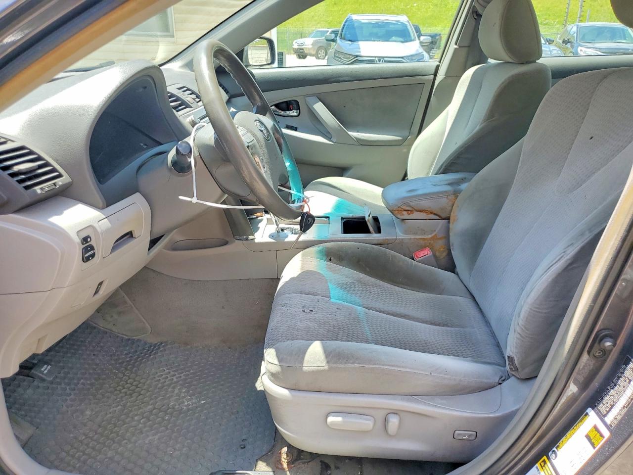 2011 TOYOTA CAMRY