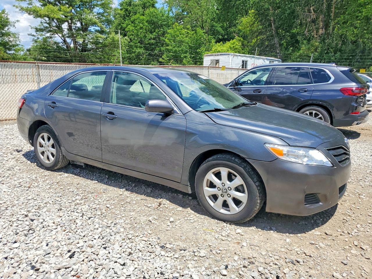 2011 TOYOTA CAMRY