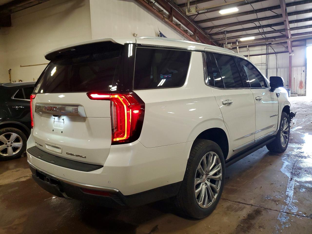 2022 GMC YUKON