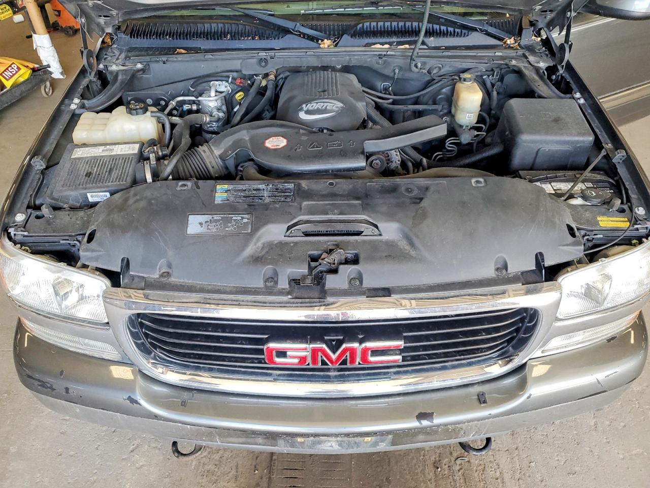2002 GMC YUKON