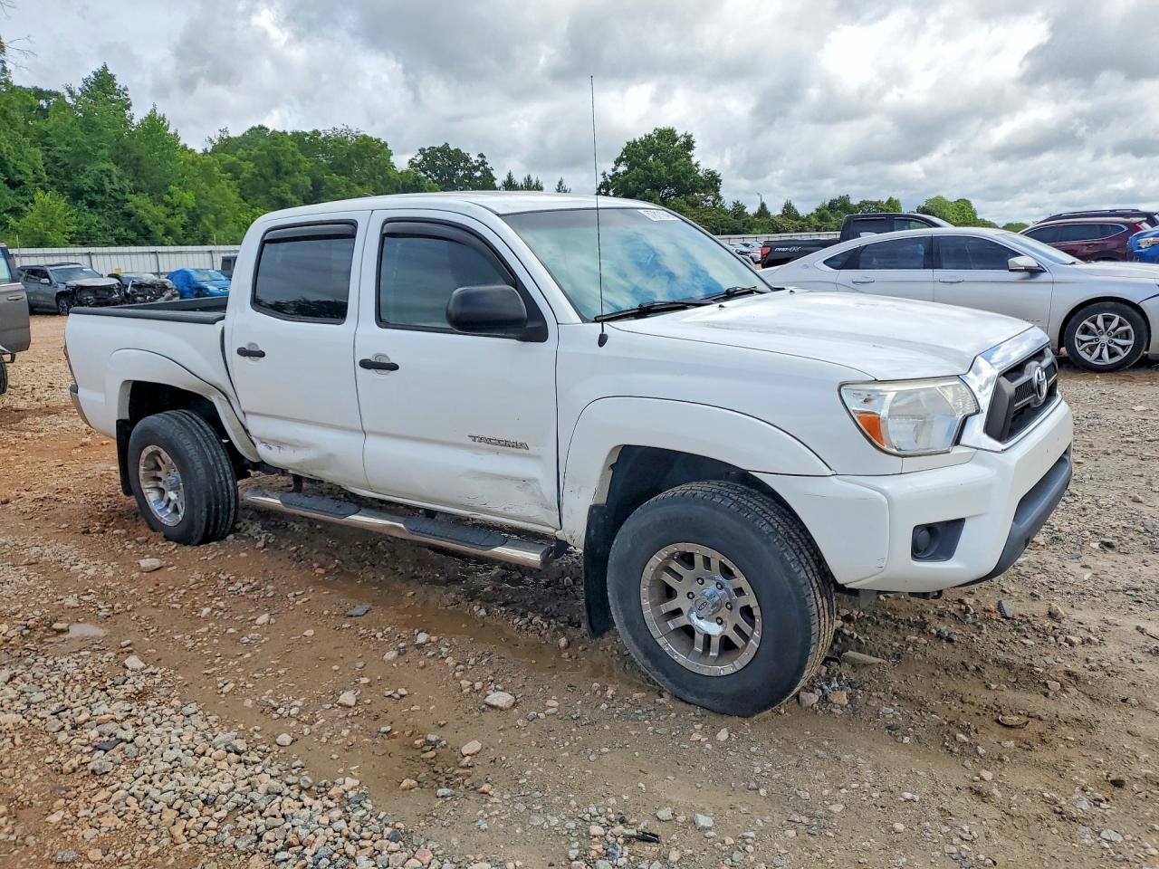 2014 TOYOTA TACOMA