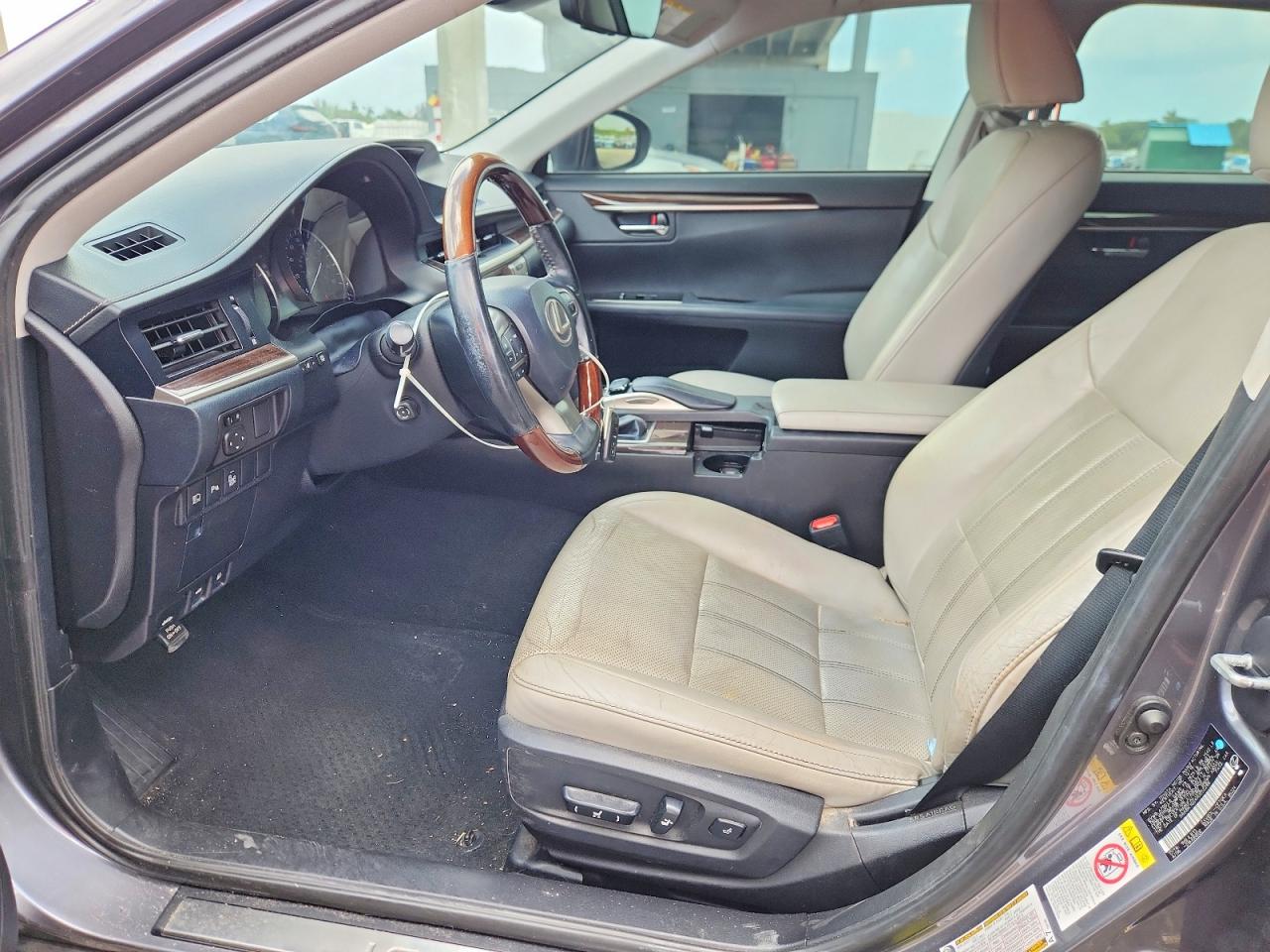 2017 LEXUS ES350