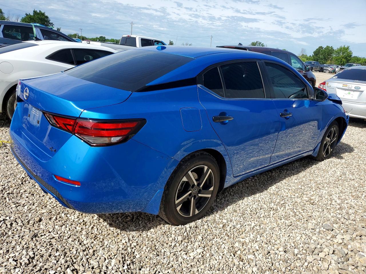 2025 NISSAN SENTRA