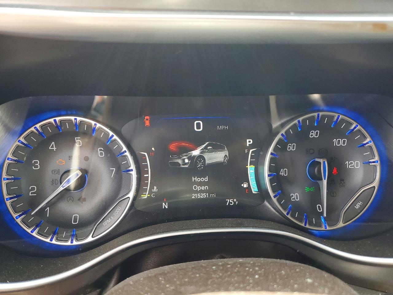 2017 CHRYSLER PACIFICA