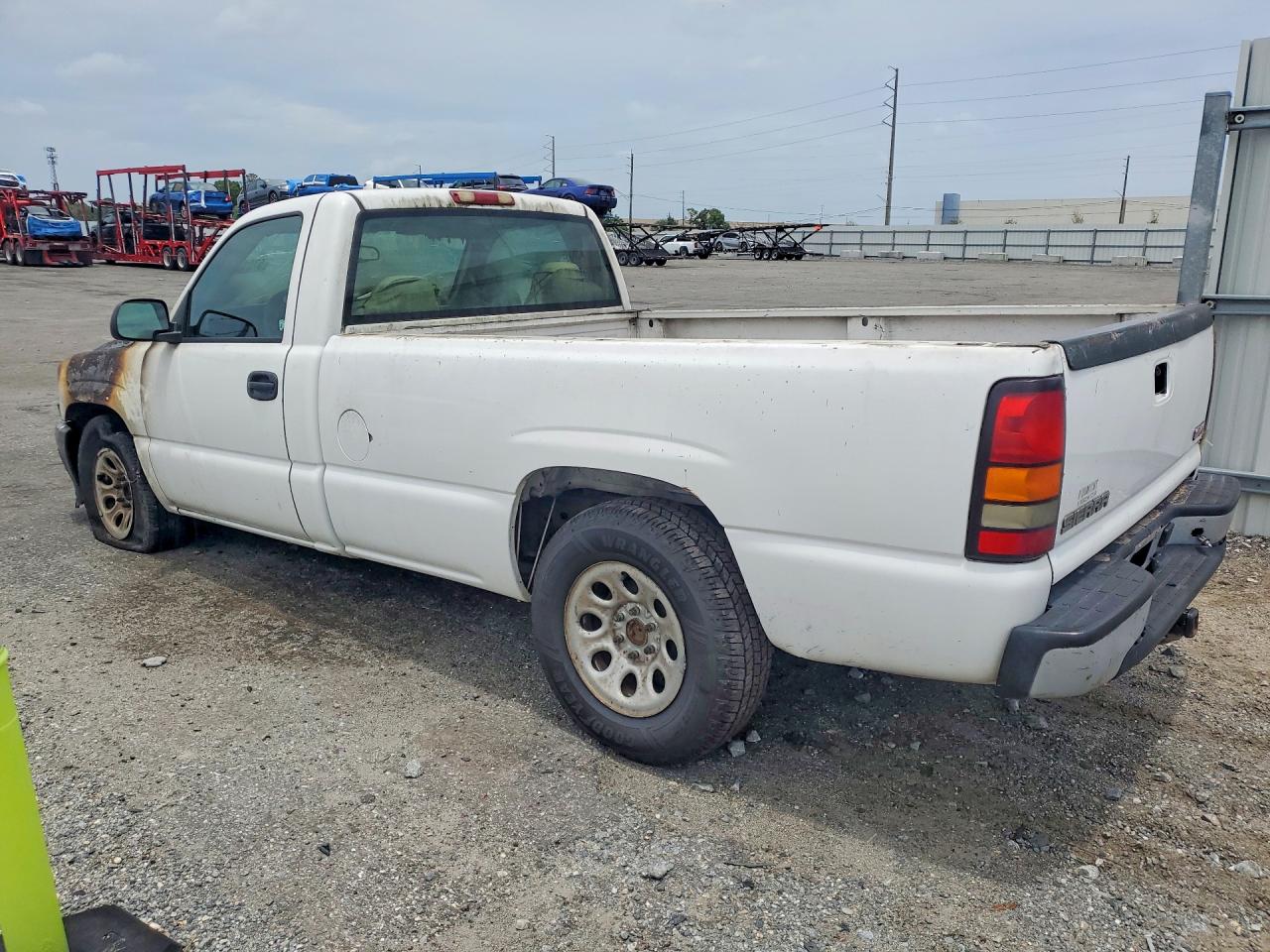 2006 GMC SIERRA