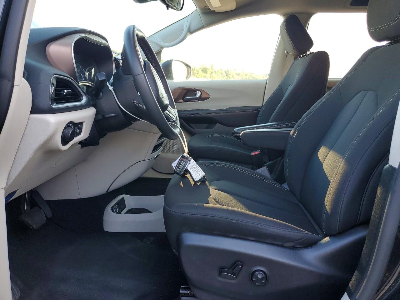 2023 CHRYSLER MINIVAN