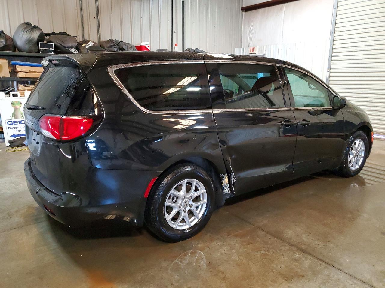 2023 CHRYSLER MINIVAN