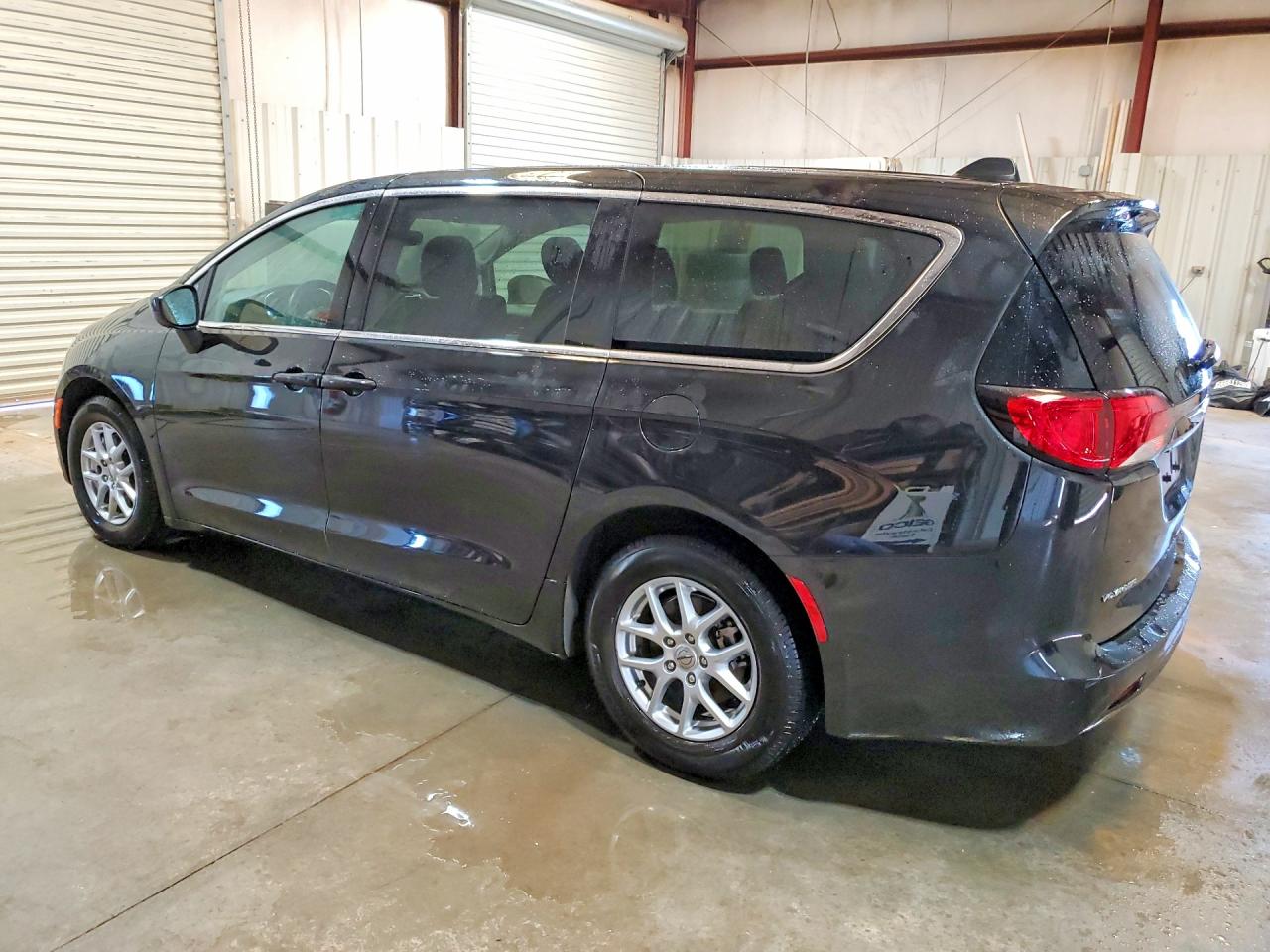 2023 CHRYSLER MINIVAN
