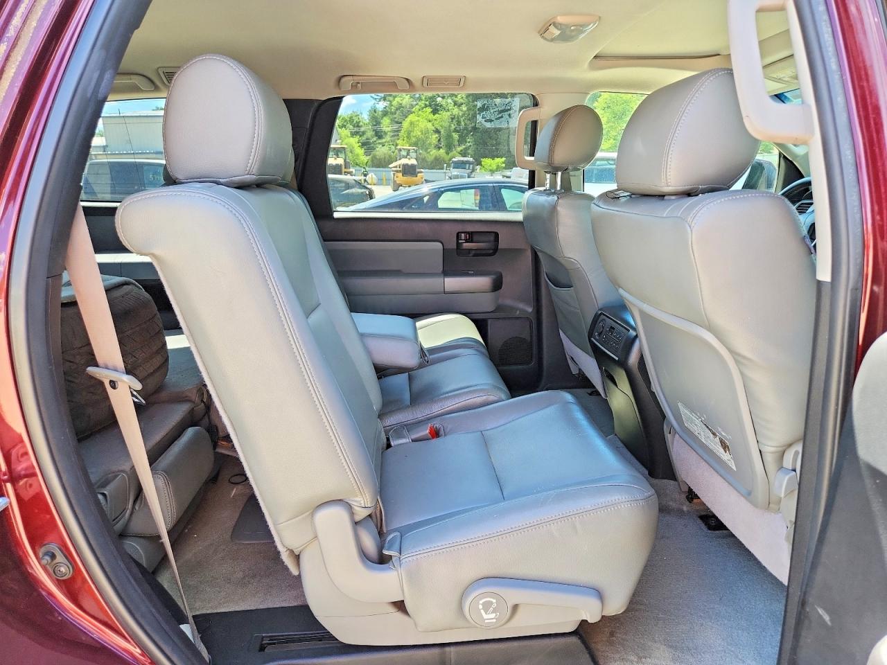 2011 TOYOTA SEQUOIA