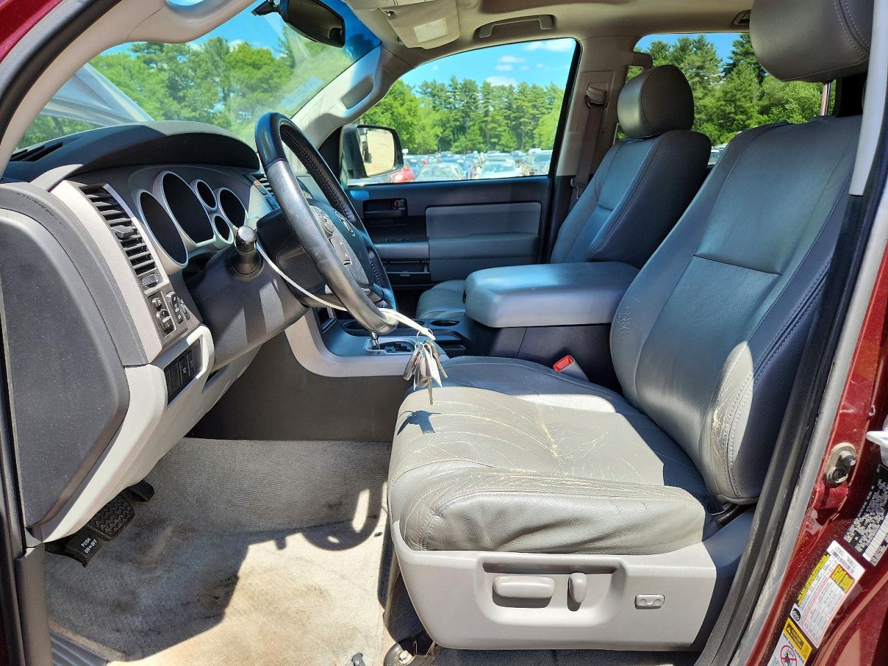 2011 TOYOTA SEQUOIA