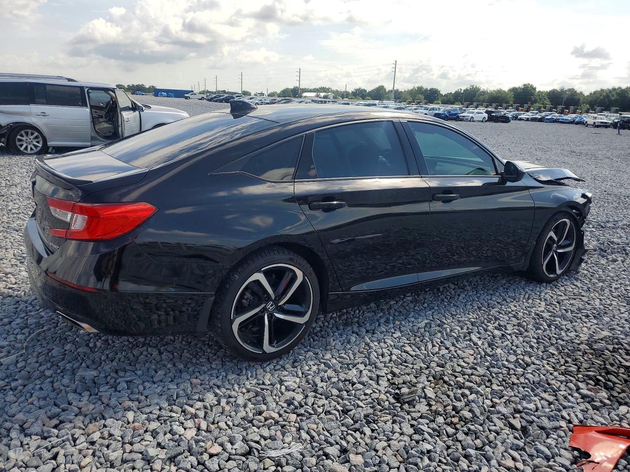 2019 HONDA ACCORD