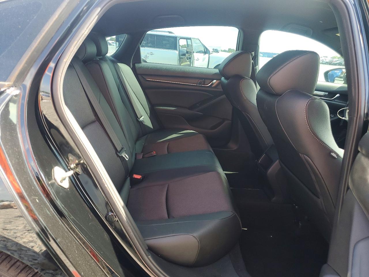 2019 HONDA ACCORD