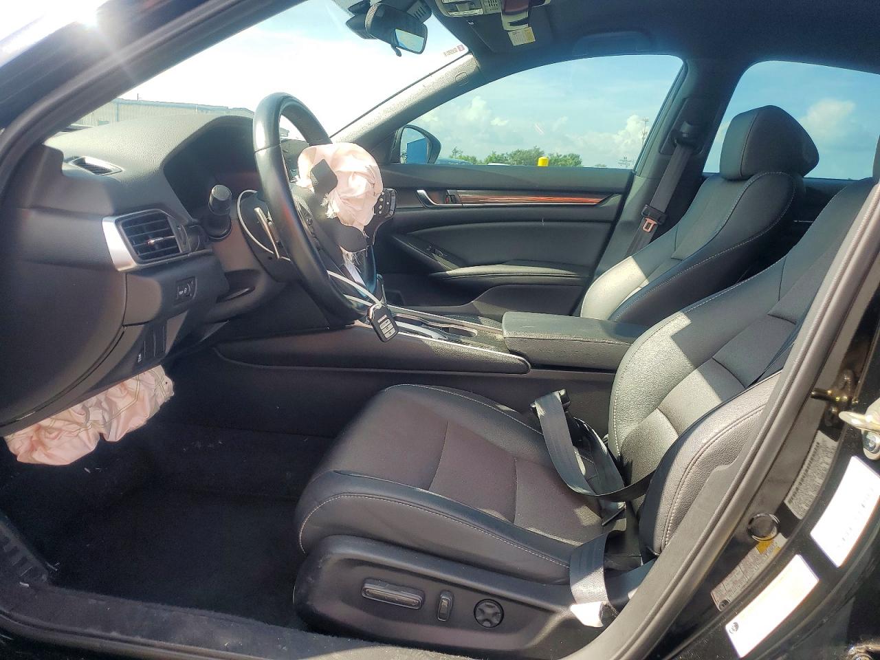 2019 HONDA ACCORD