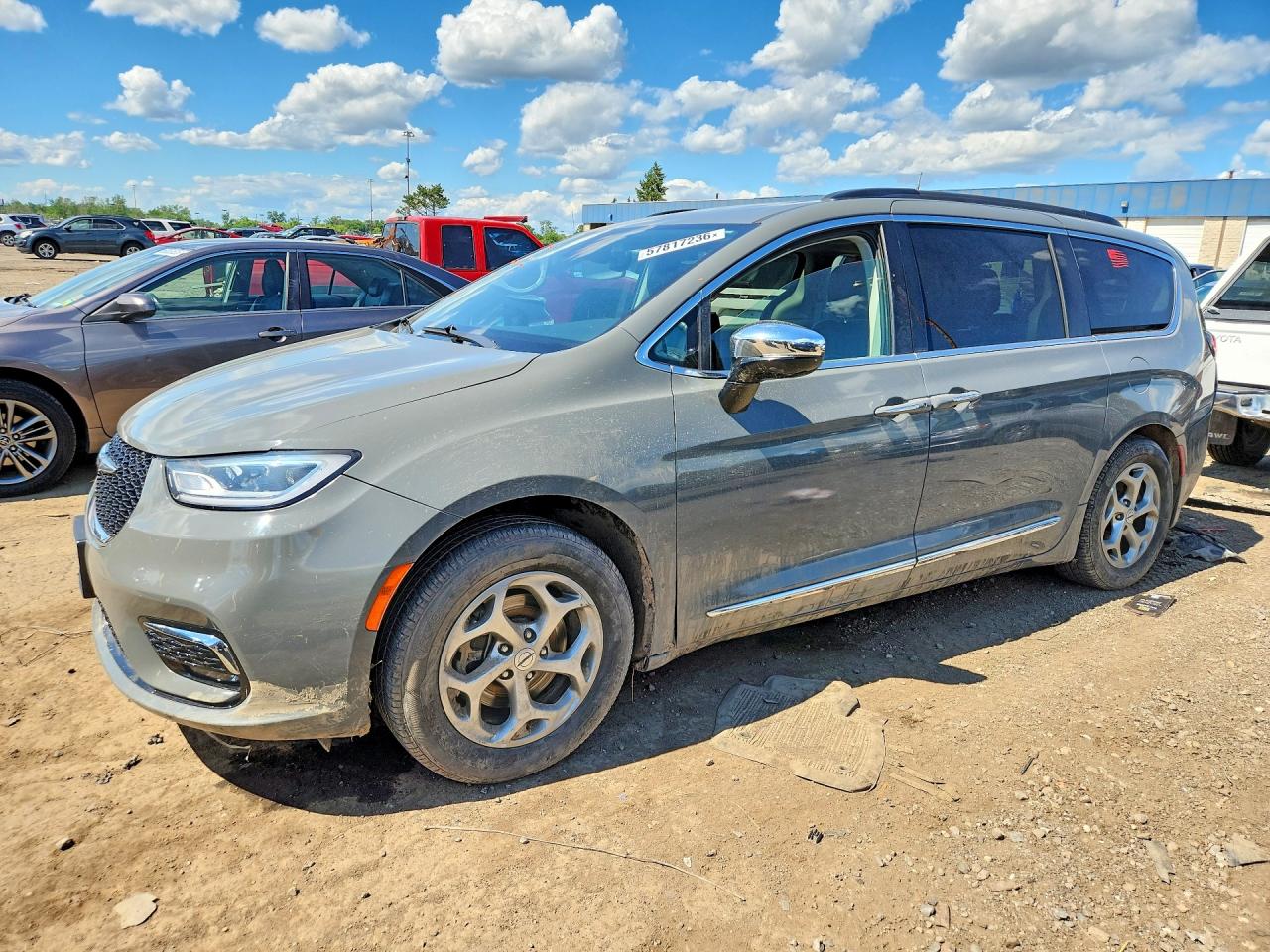 2023 CHRYSLER PACIFICA
