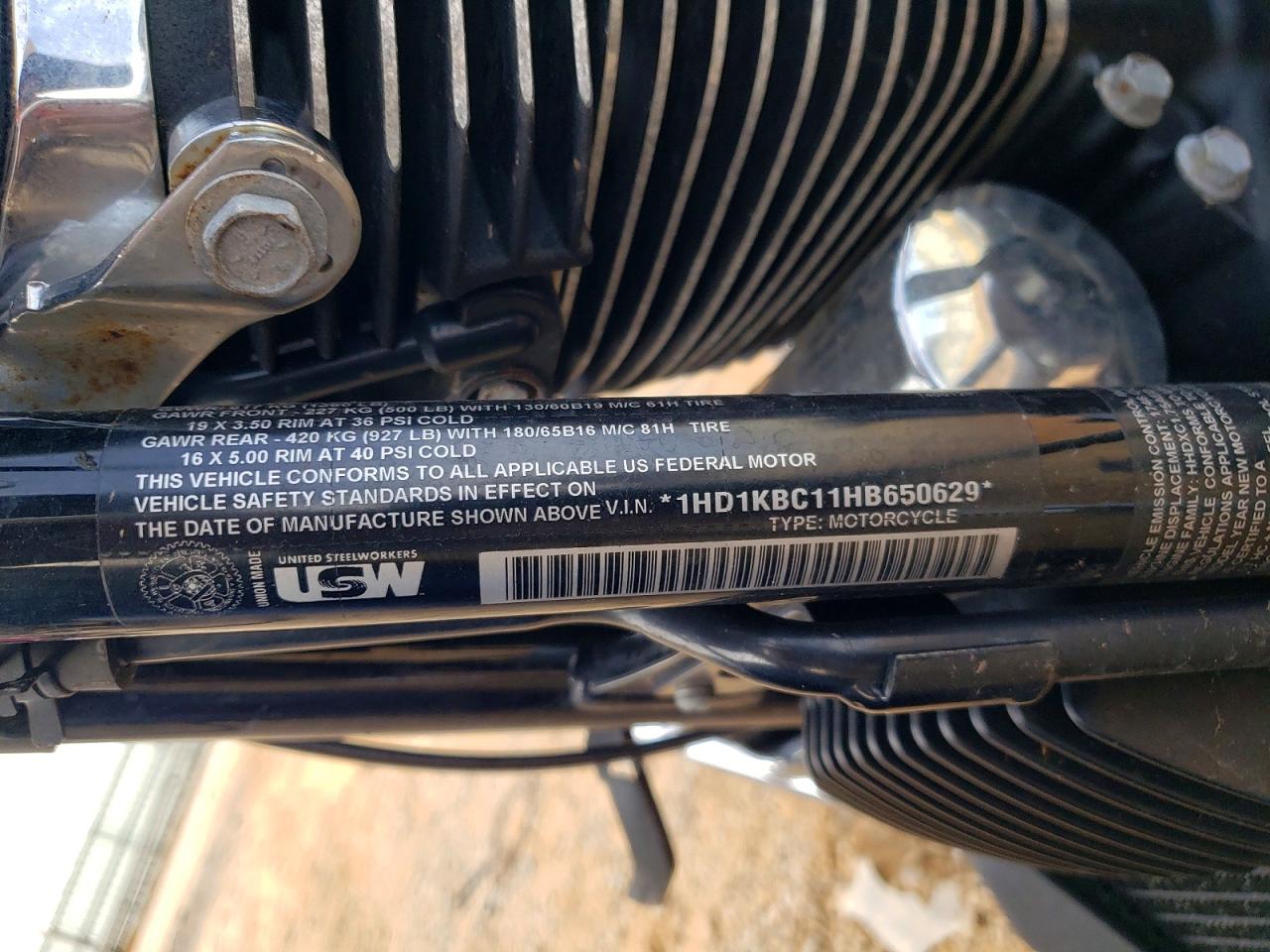2017 HARLEY-DAVIDSON FL