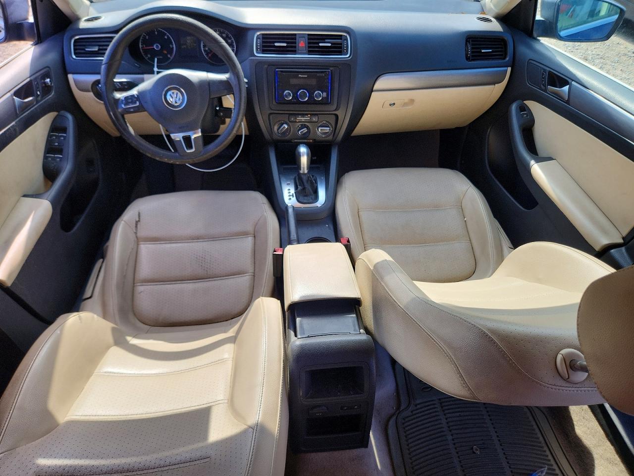 2013 VOLKSWAGEN JETTA