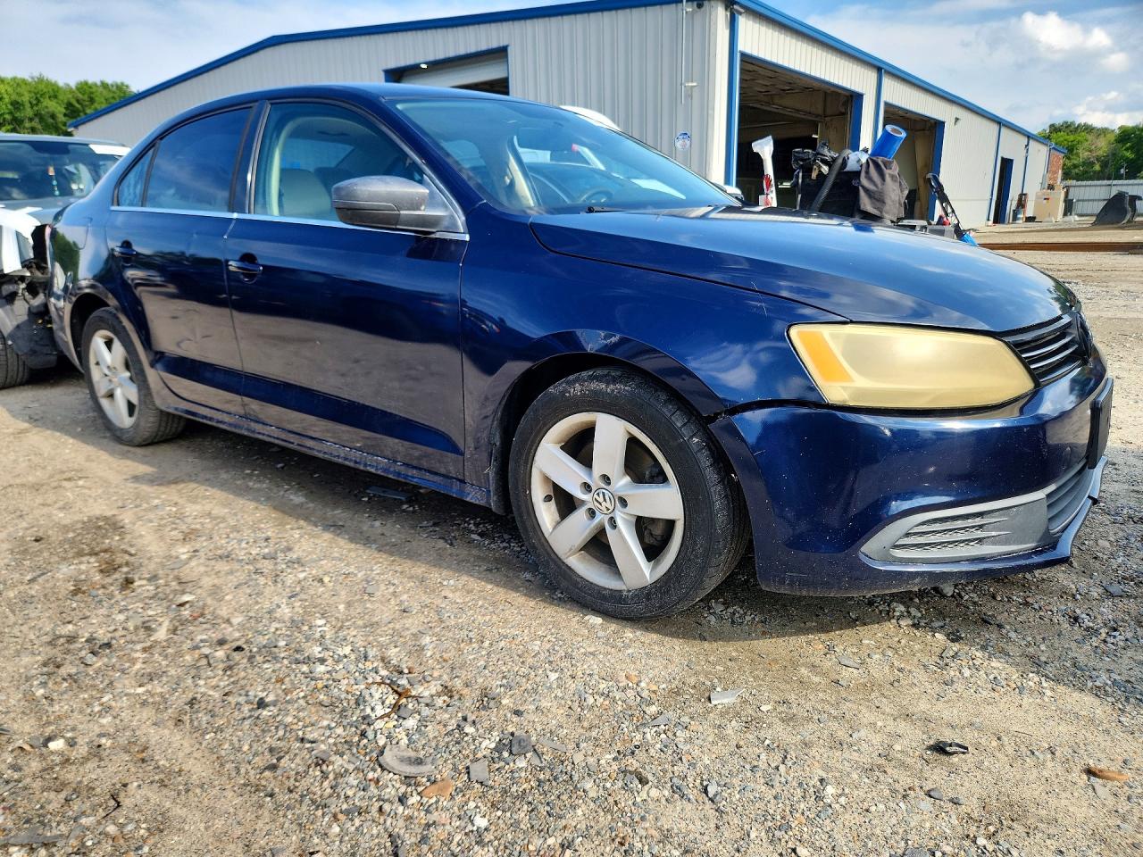 2013 VOLKSWAGEN JETTA