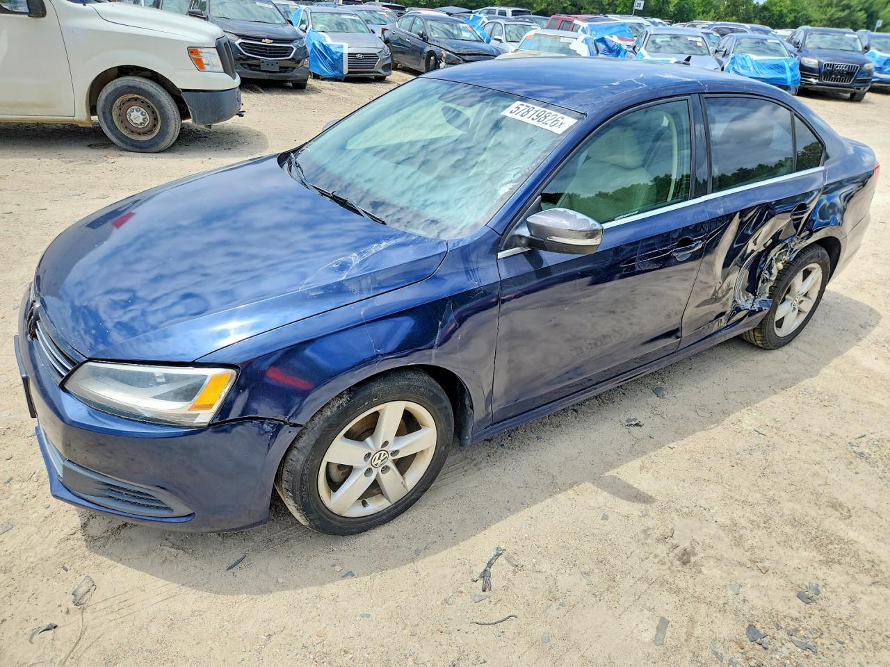 2013 VOLKSWAGEN JETTA