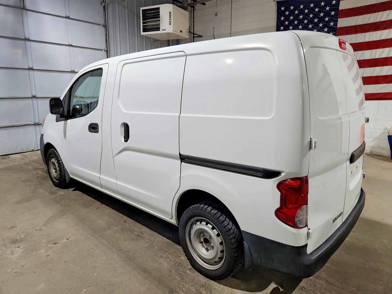 2014 NISSAN NV