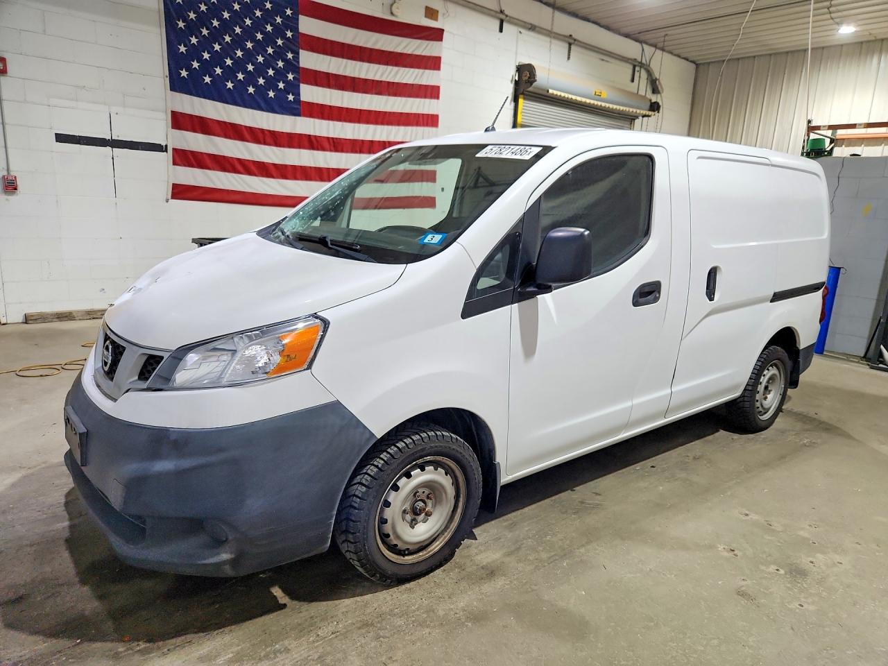 2014 NISSAN NV