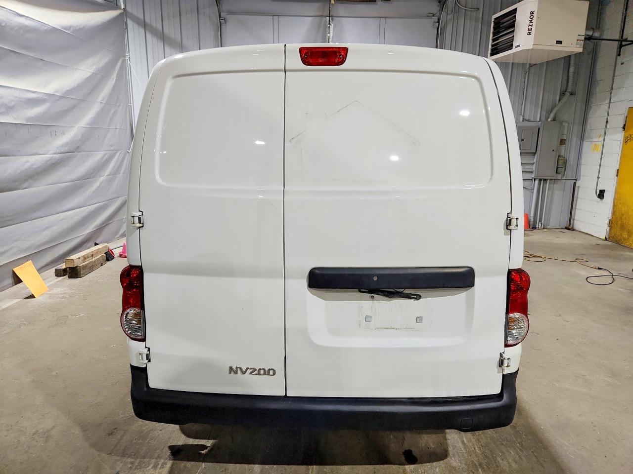 2014 NISSAN NV