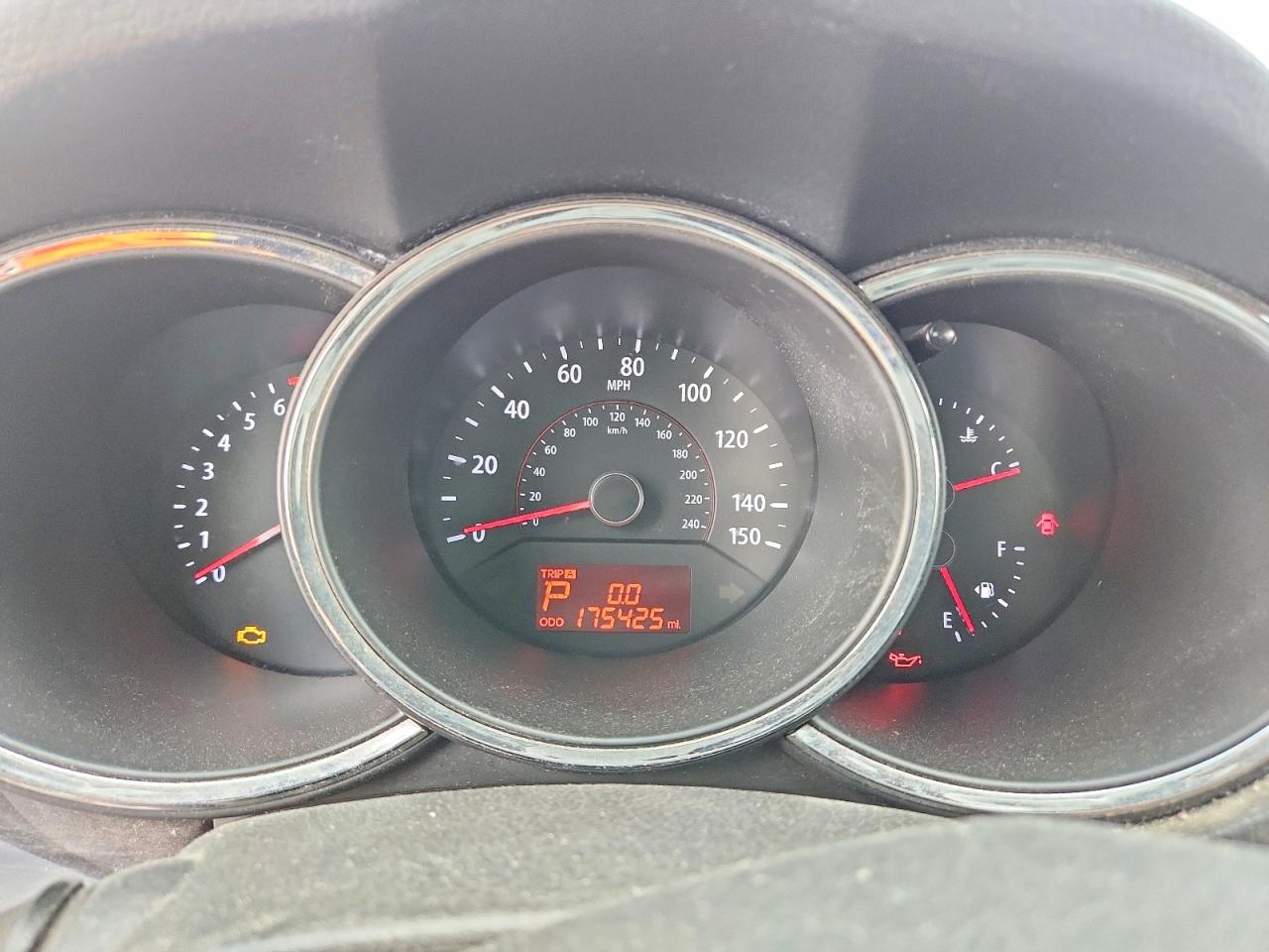 2013 KIA SORENTO