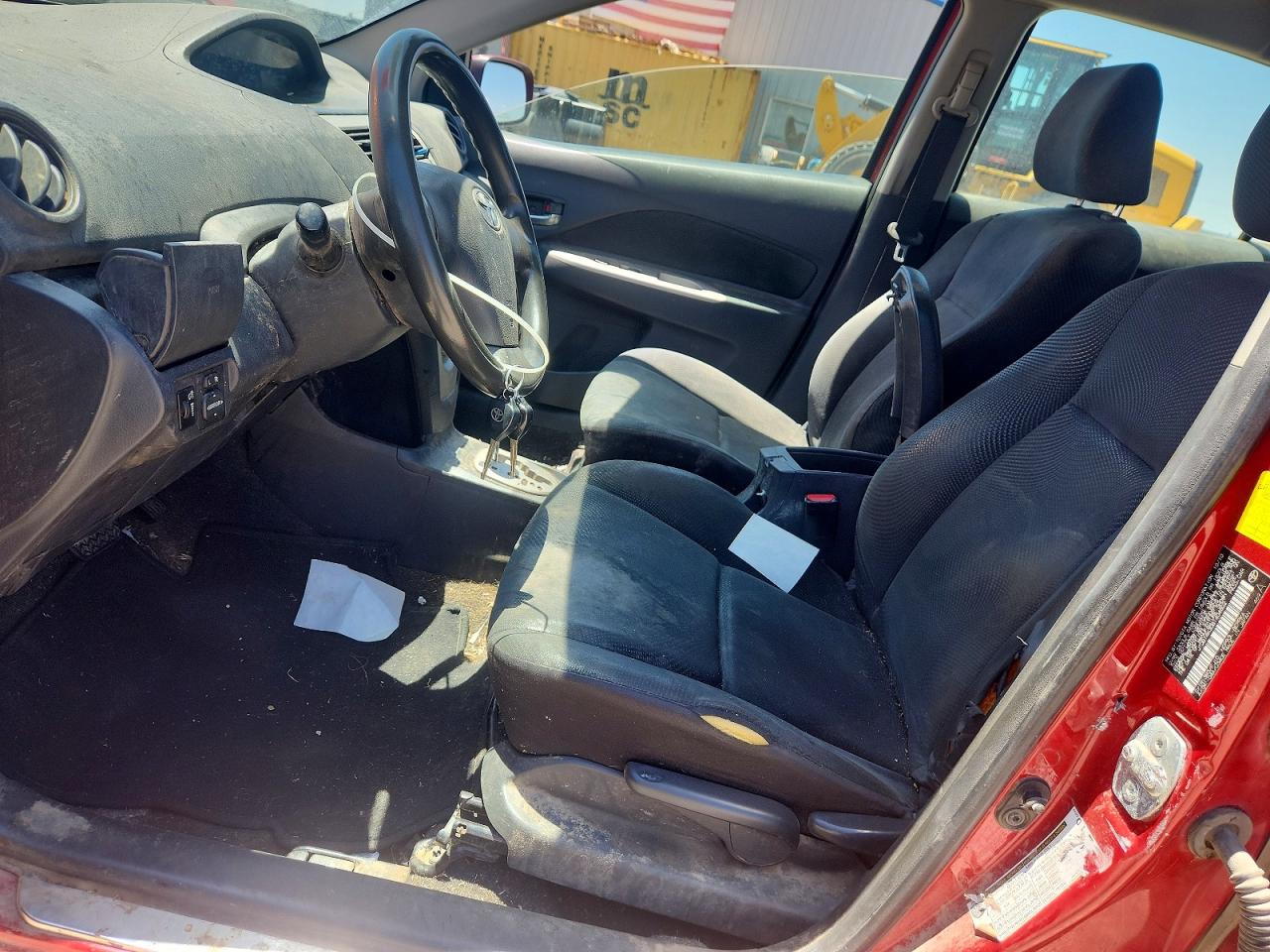 2011 TOYOTA YARIS