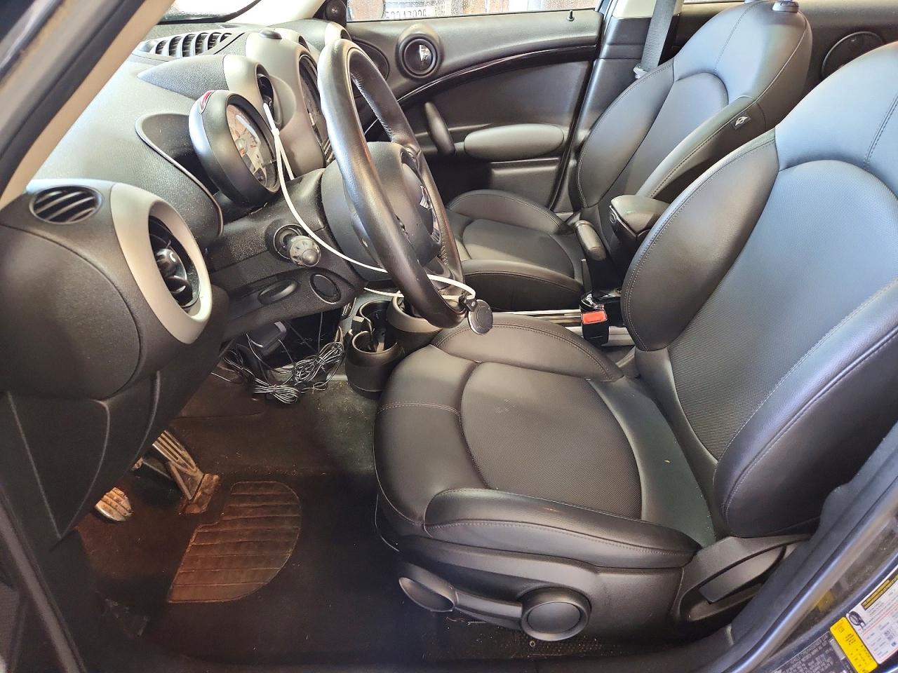 2011 MINI COOPER