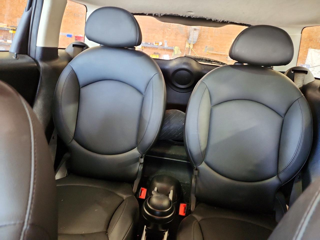 2011 MINI COOPER