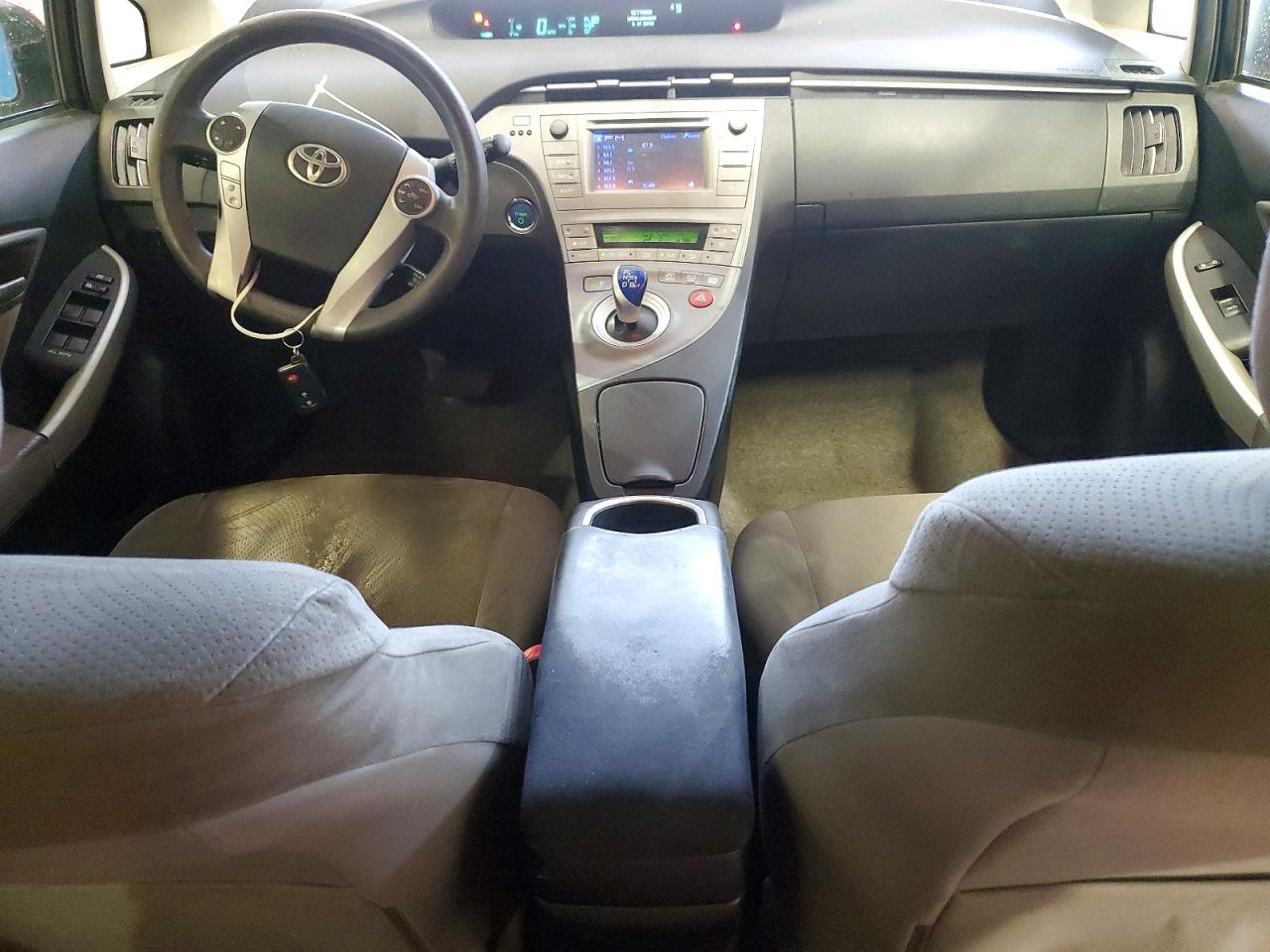 2013 TOYOTA PRIUS
