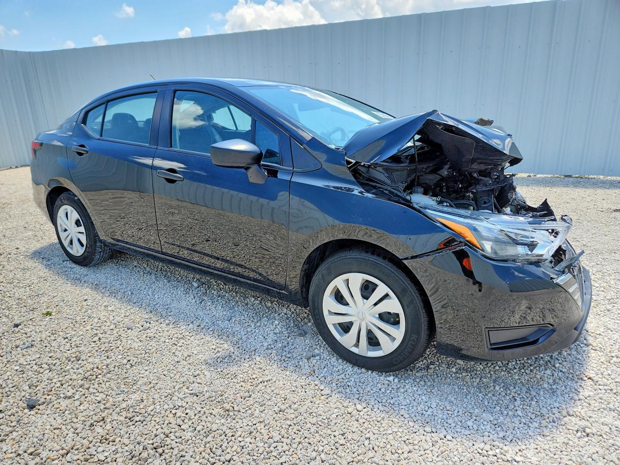 2025 NISSAN VERSA