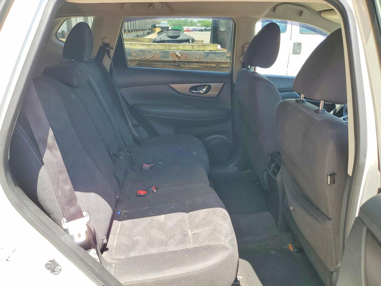 2016 NISSAN ROGUE