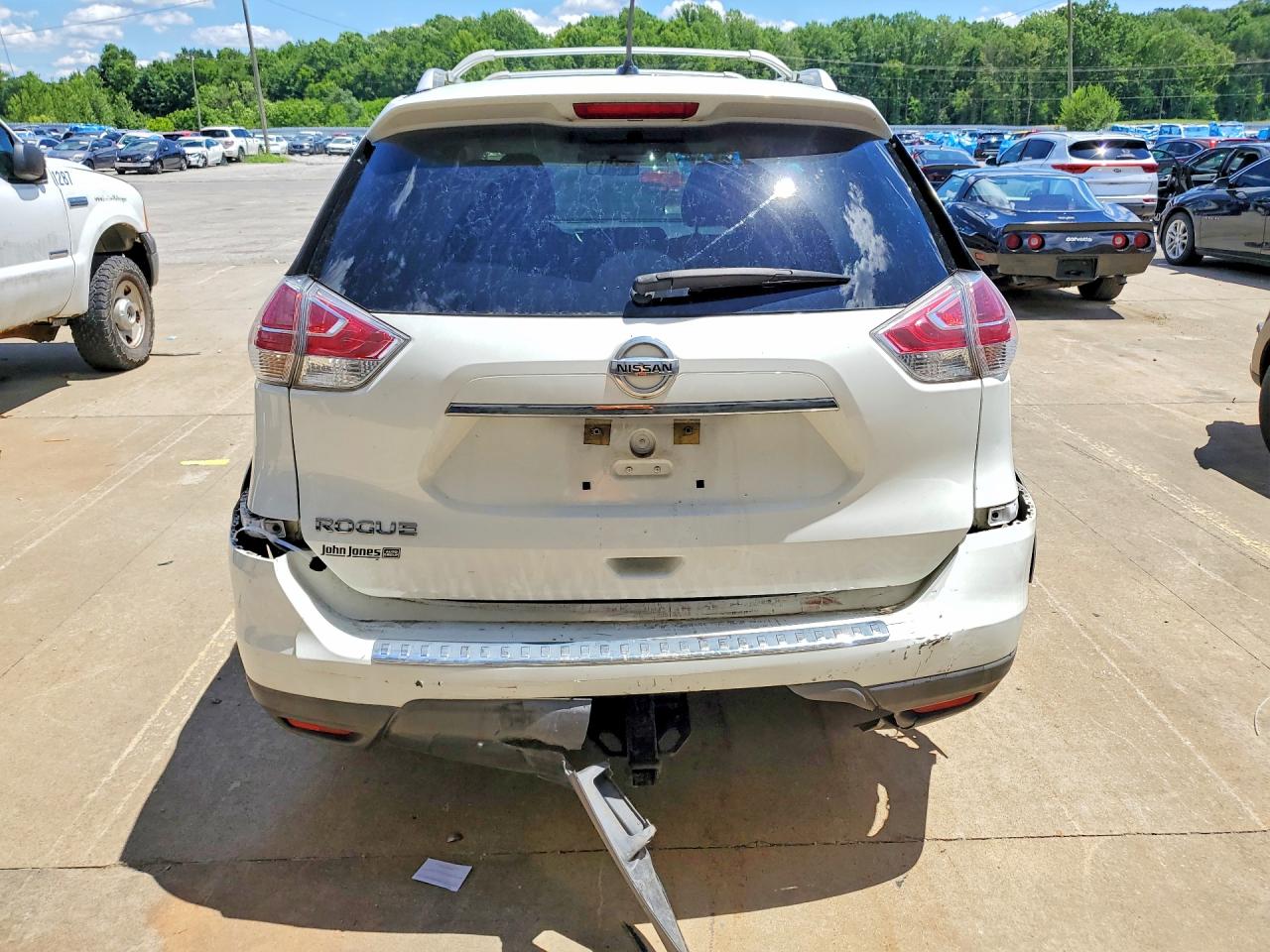 2016 NISSAN ROGUE