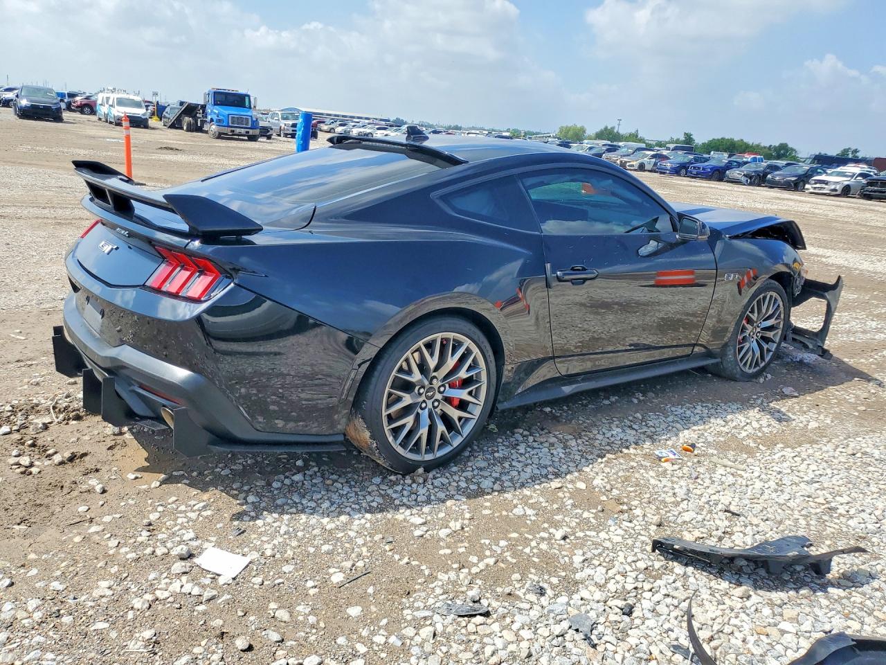 2024 FORD MUSTANG
