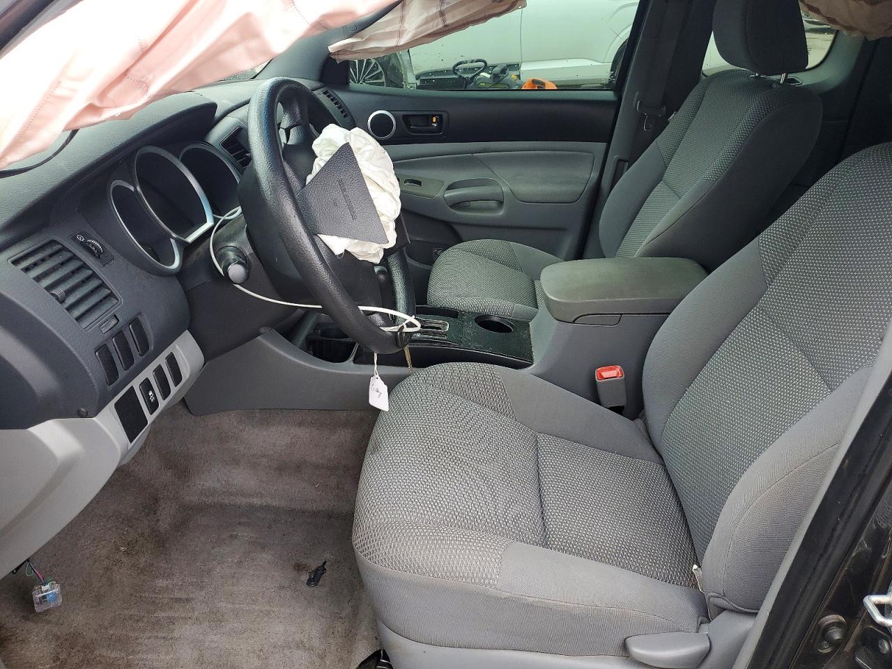 2011 TOYOTA TACOMA