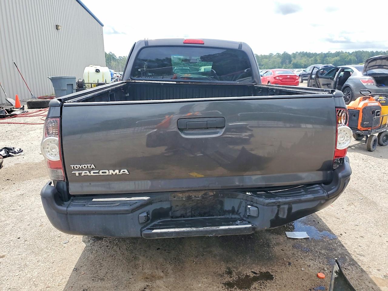 2011 TOYOTA TACOMA