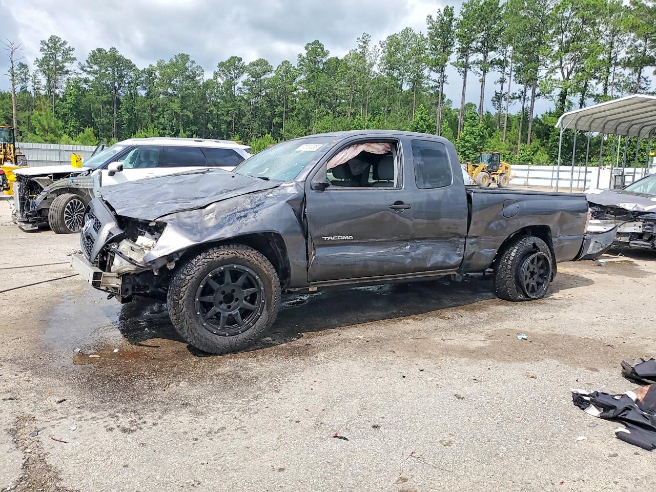 2011 TOYOTA TACOMA