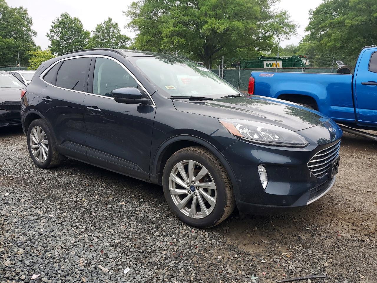 2022 FORD ESCAPE