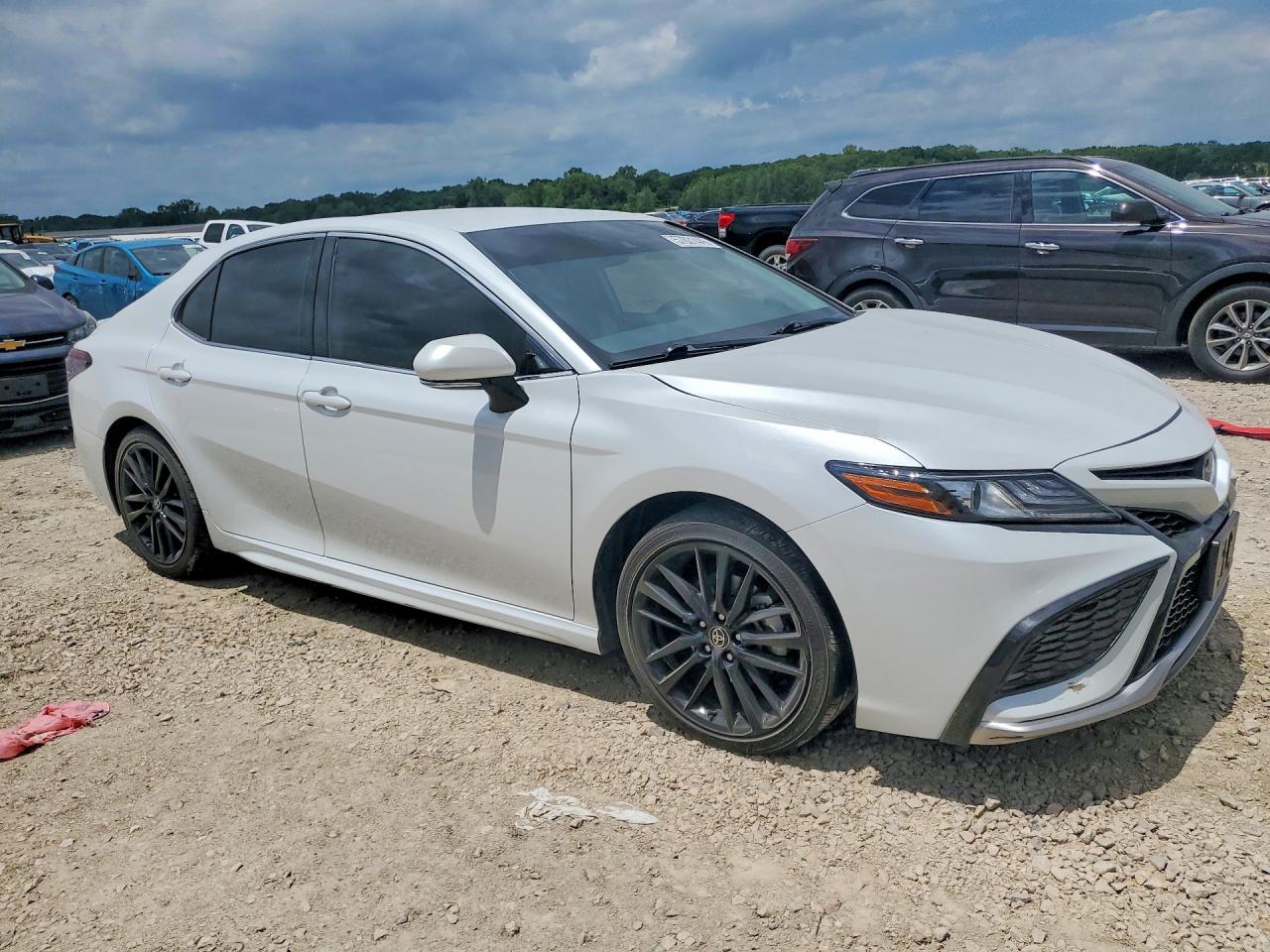 2024 TOYOTA CAMRY