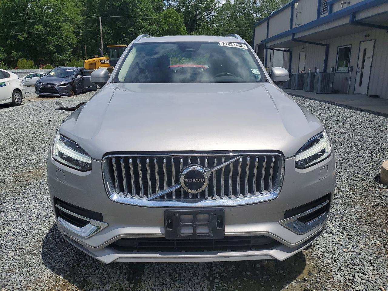 2023 VOLVO XC90