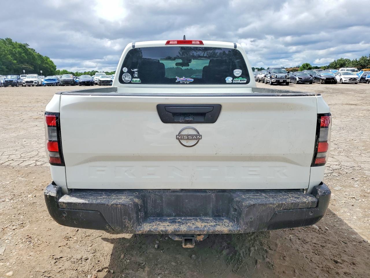 2022 NISSAN FRONTIER