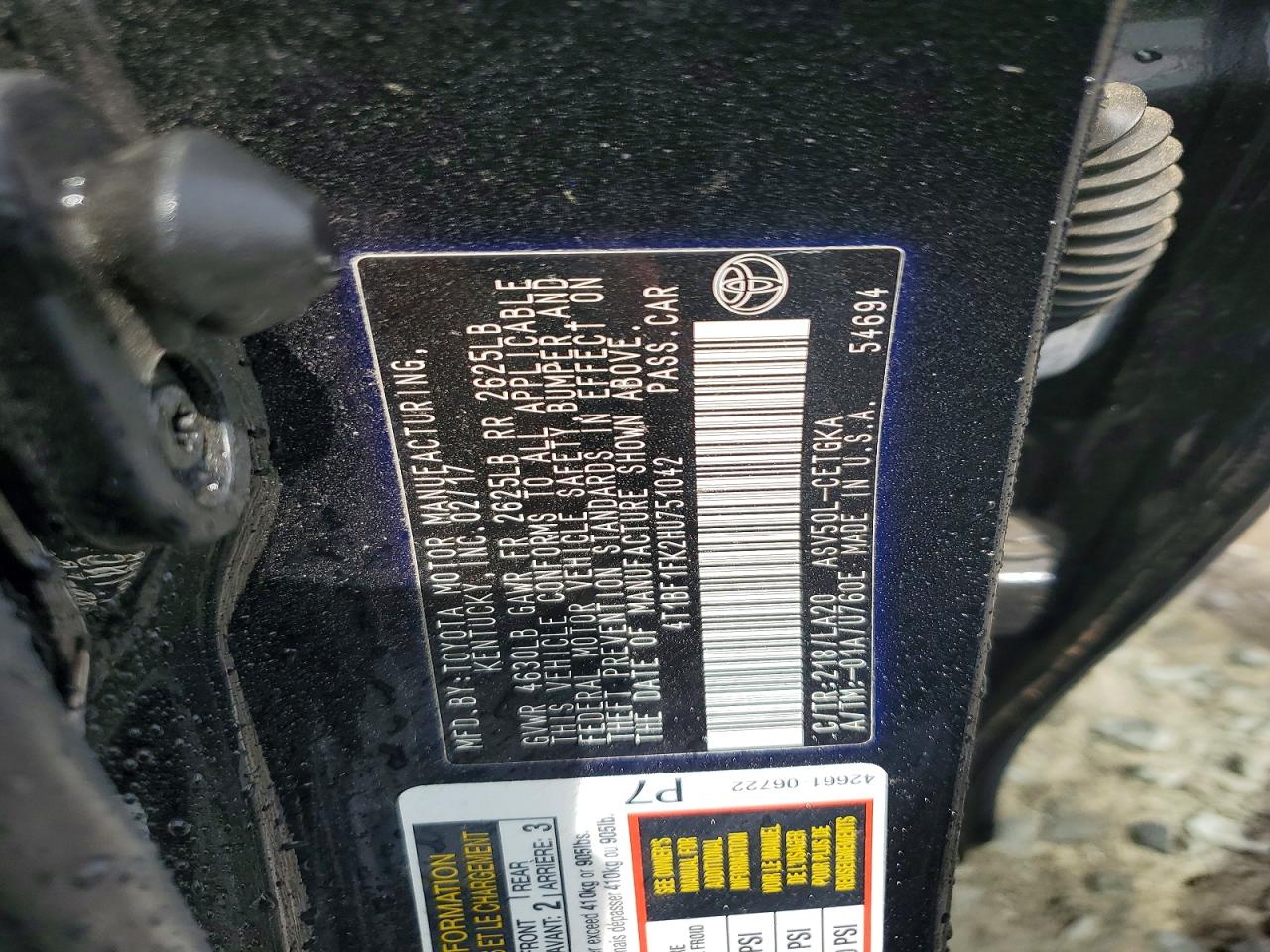 2017 TOYOTA CAMRY