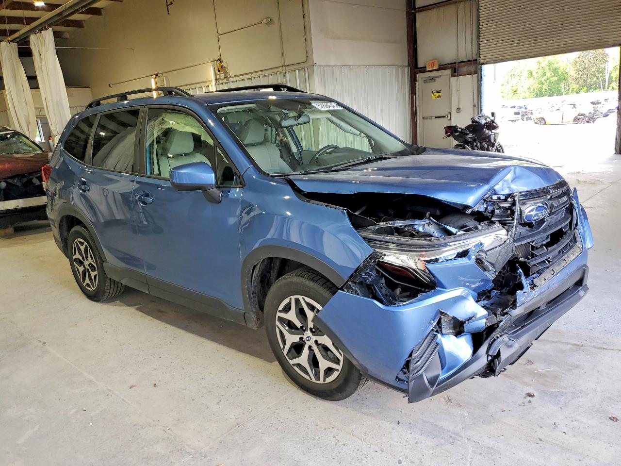2023 SUBARU FORESTER