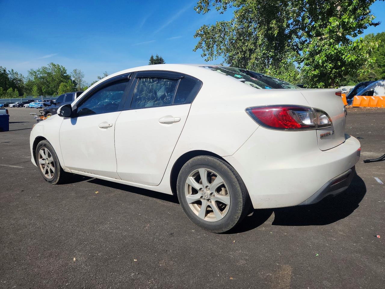 2010 MAZDA 3