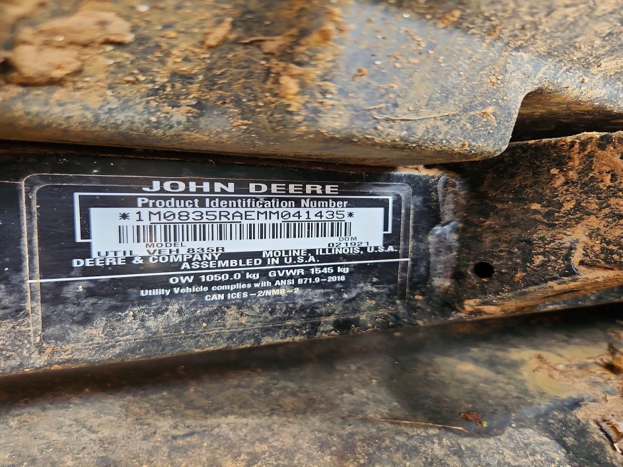 2021 JOHN DEERE XUV835R