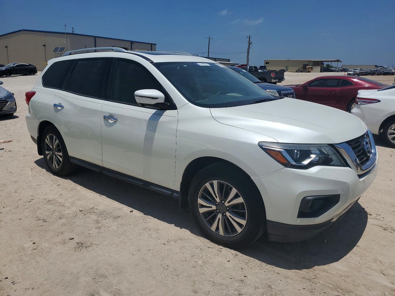 2017 NISSAN PATHFINDER