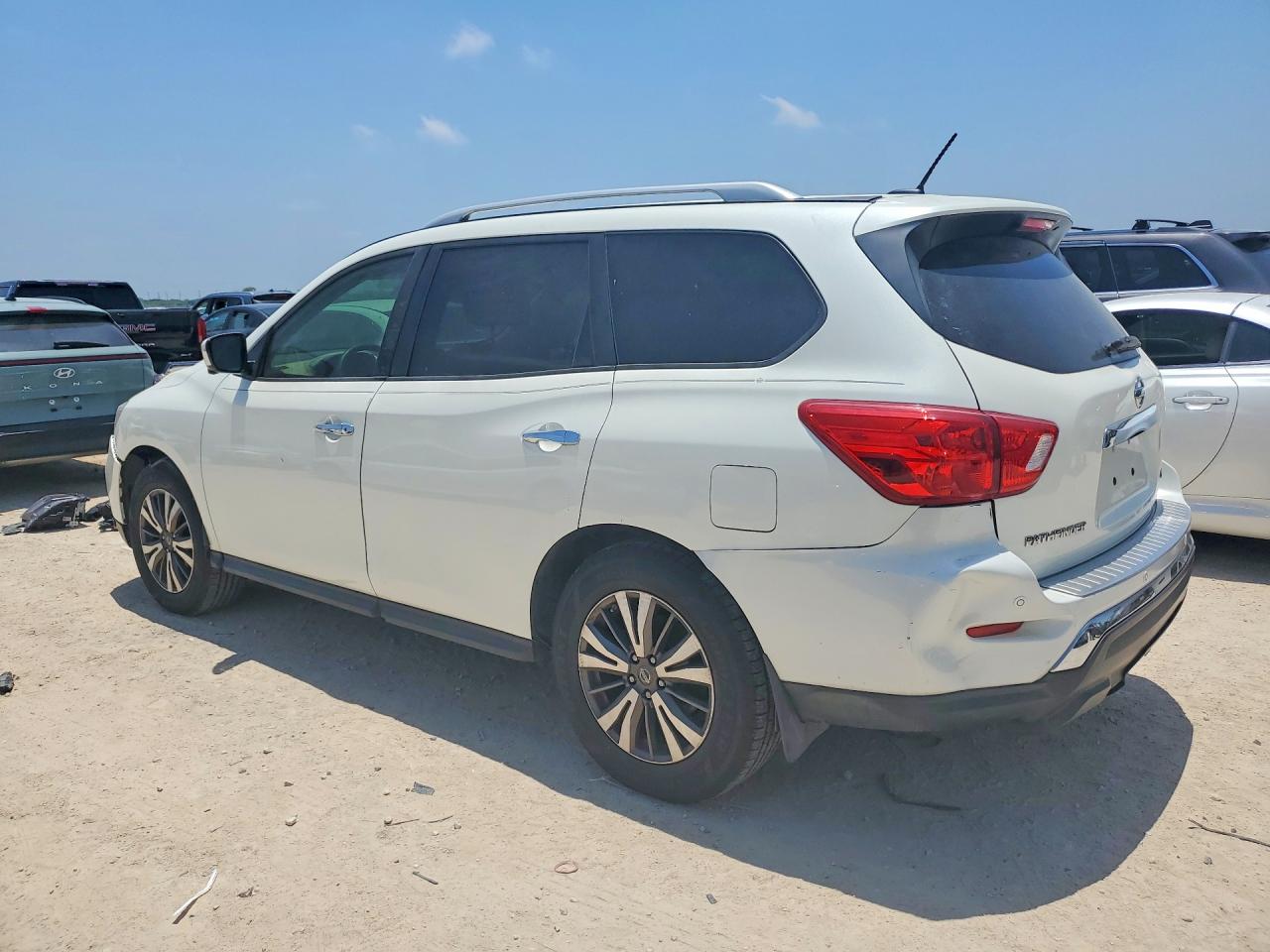 2017 NISSAN PATHFINDER