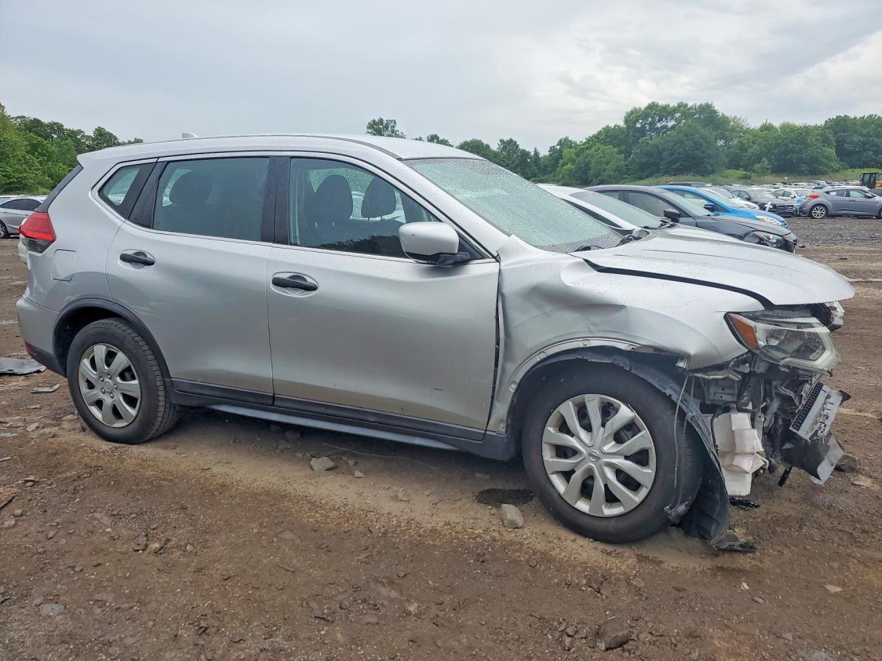 2017 NISSAN ROGUE